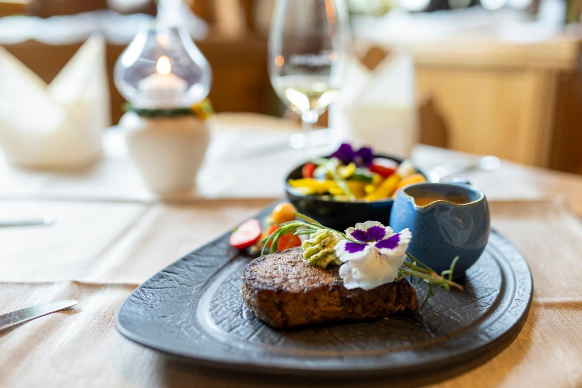 Hotel Jaegerhof Ischgl Eksteriør bilde